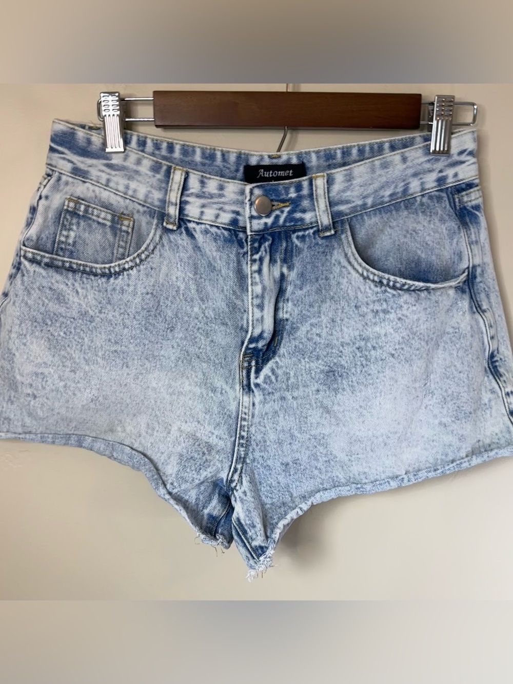 Vintage Automet 80’s Stonewashed High‑Rise Denim Shorts • Sz Medium 29”